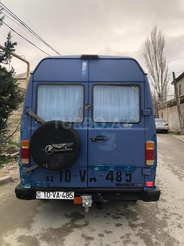 Mercedes 208 D 1994, 740,000 km - 2.3 l - Bakı