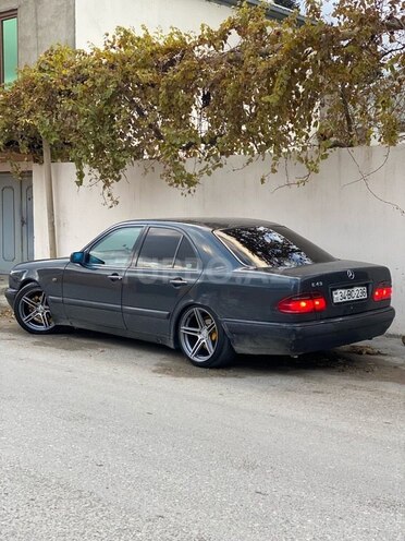 Mercedes E 200 1998, 380,000 km - 2.0 л - Bakı