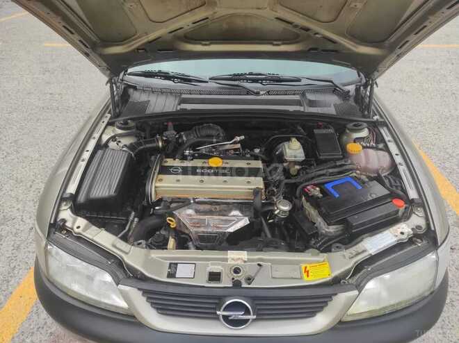 Opel Vectra 1996, 389,785 km - 2.0 l - Bakı