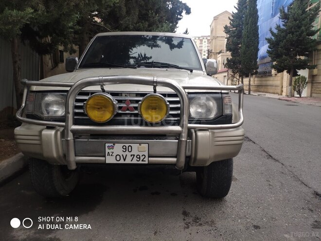 Mitsubishi Pajero 1993, 350,000 km - 2.5 l - Bakı