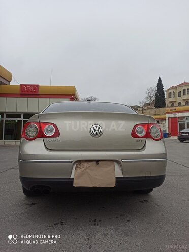 Volkswagen Passat 2005, 180,000 km - 2.0 l - Bakı