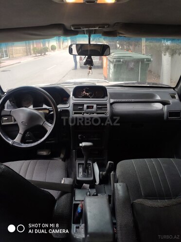 Mitsubishi Pajero 1993, 350,000 km - 2.5 l - Bakı