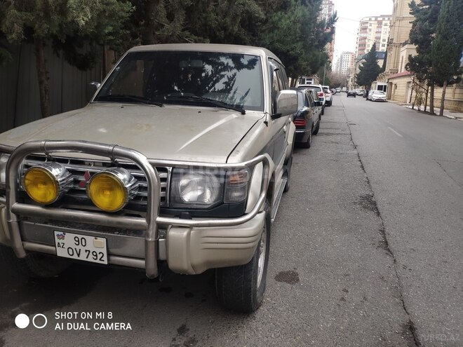 Mitsubishi Pajero 1993, 350,000 km - 2.5 l - Bakı