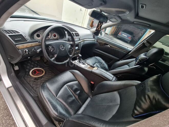 Mercedes E 270 2002, 323,750 km - 2.7 л - Bakı