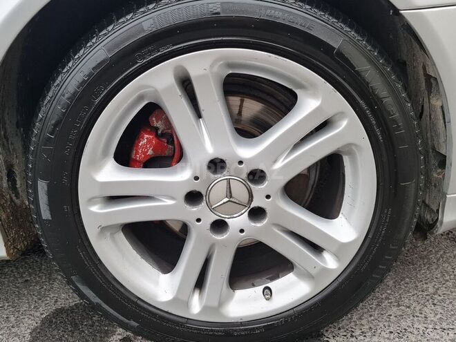Mercedes E 270 2002, 323,750 km - 2.7 л - Bakı