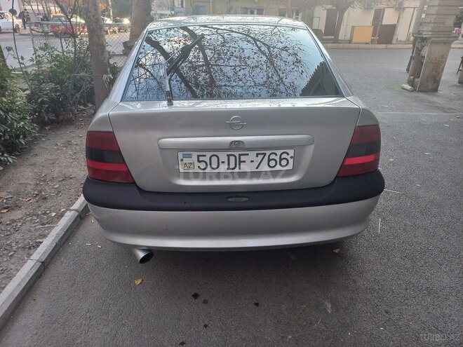 Opel Vectra 1998, 325,000 km - 1.8 l - Mingəçevir