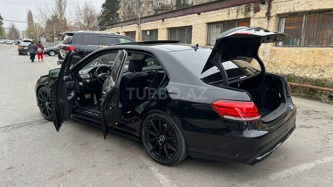 Mercedes E 350 2009, 143,000 km - 3.5 l - Bakı
