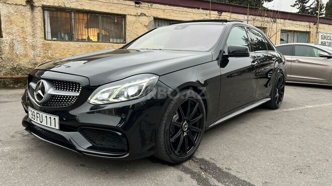 Mercedes E 350 2009, 143,000 km - 3.5 l - Bakı