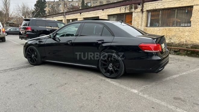 Mercedes E 350 2009, 143,000 km - 3.5 l - Bakı