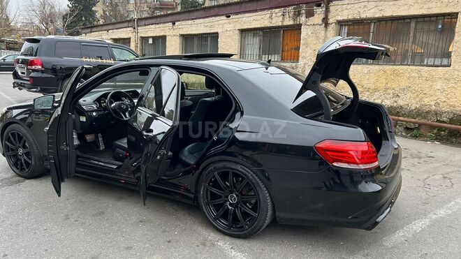 Mercedes E 350 2009, 143,000 km - 3.5 l - Bakı