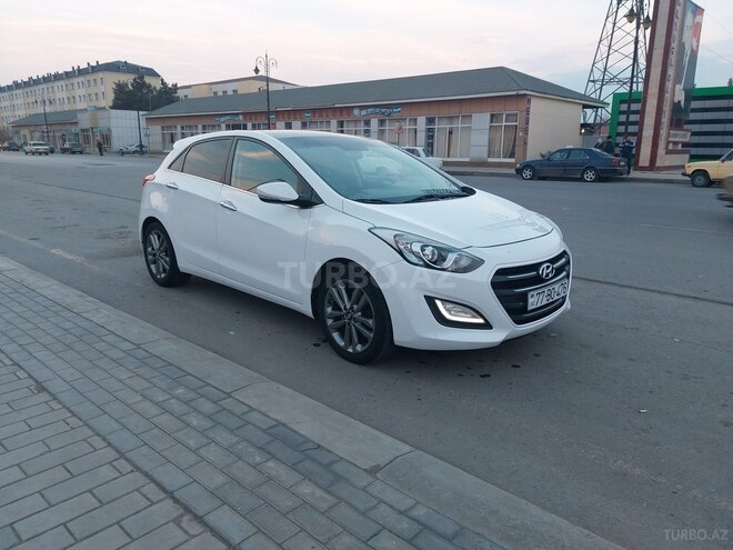 Hyundai i30 2015, 114,000 km - 1.6 l - Sabirabad