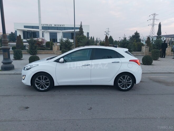 Hyundai i30 2015, 114,000 km - 1.6 l - Sabirabad