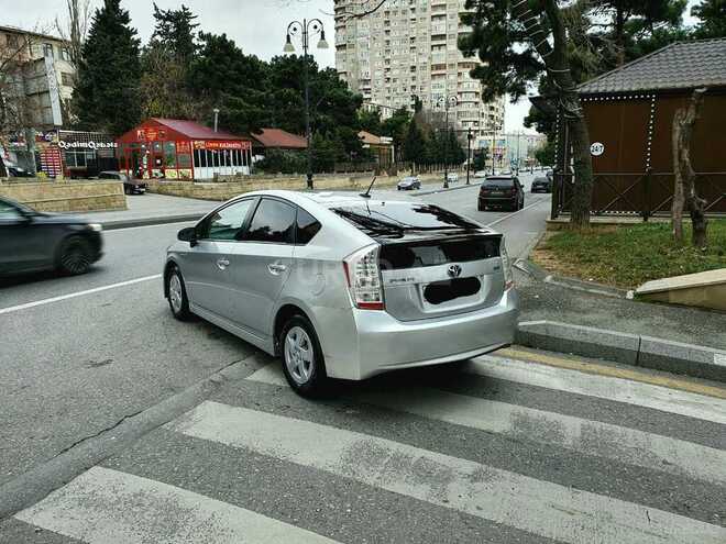 Toyota Prius 2011, 179,000 km - 1.8 l - Bakı