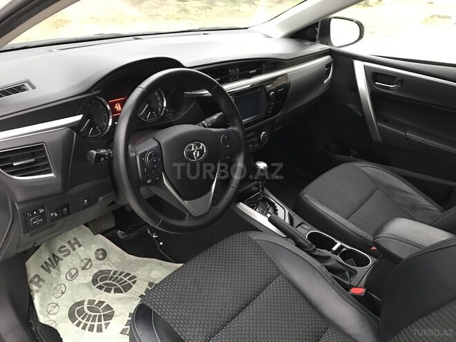 Toyota Corolla 2014, 71,500 km - 1.6 l - Bakı
