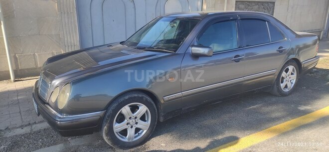 Mercedes E 230 1995, 439,000 km - 2.3 l - Zərdab