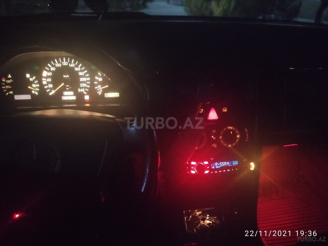 Mercedes E 230 1995, 439,000 km - 2.3 l - Zərdab