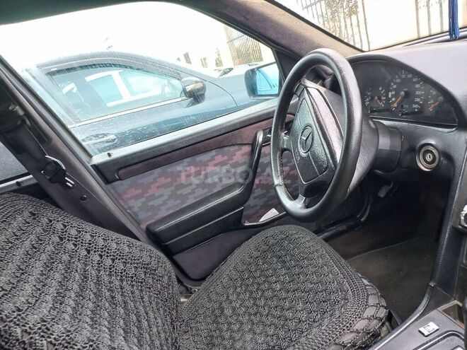 Mercedes C 200 1995, 297,000 km - 2.0 л - Bakı