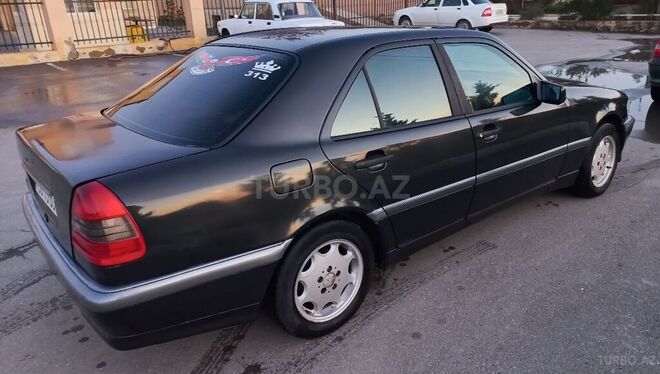 Mercedes C 200 1995, 297,000 km - 2.0 л - Bakı