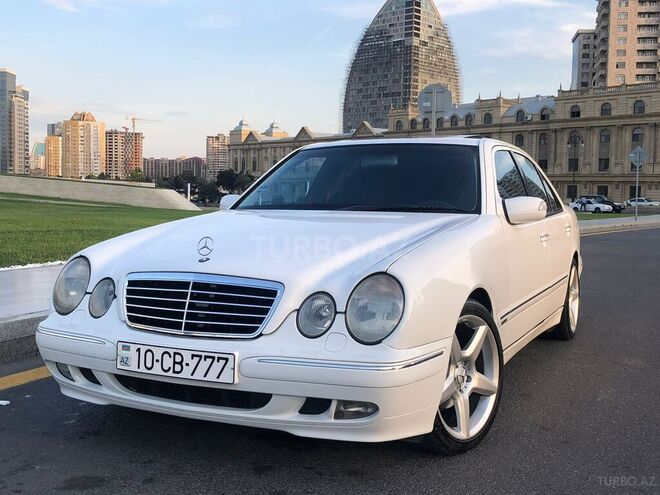 Mercedes E 240 2001, 211,200 km - 2.4 l - Bakı