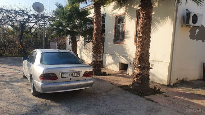 Mercedes E 270 2000, 358,000 km - 2.7 l - Tərtər