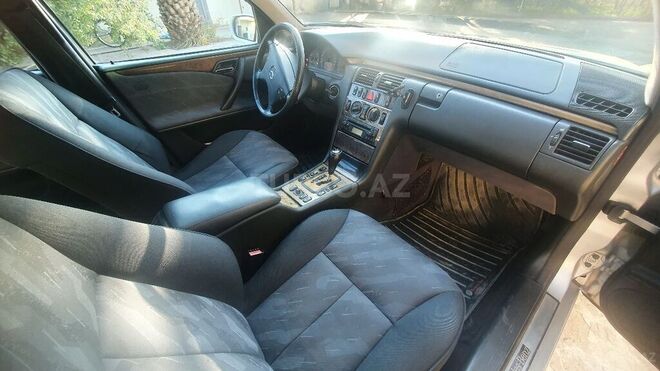 Mercedes E 270 2000, 358,000 km - 2.7 l - Tərtər