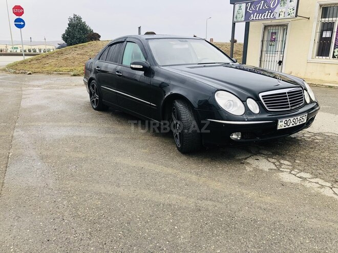 Mercedes E 320 2004, 234,000 km - 3.2 l - Bakı