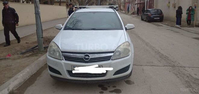 Opel Astra 2008, 12,452 km - 1.3 l - Bakı