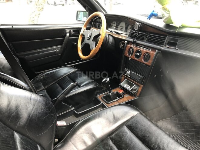 Mercedes 190 1992, 280,000 km - 1.8 l - Bakı