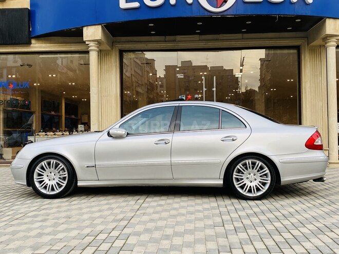 Mercedes E 320 2002, 201,000 km - 3.2 l - Bakı