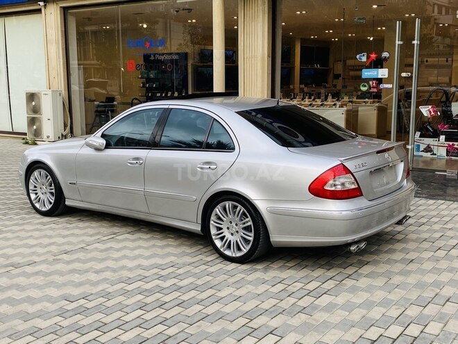 Mercedes E 320 2002, 201,000 km - 3.2 l - Bakı