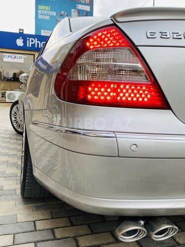 Mercedes E 320 2002, 201,000 km - 3.2 l - Bakı