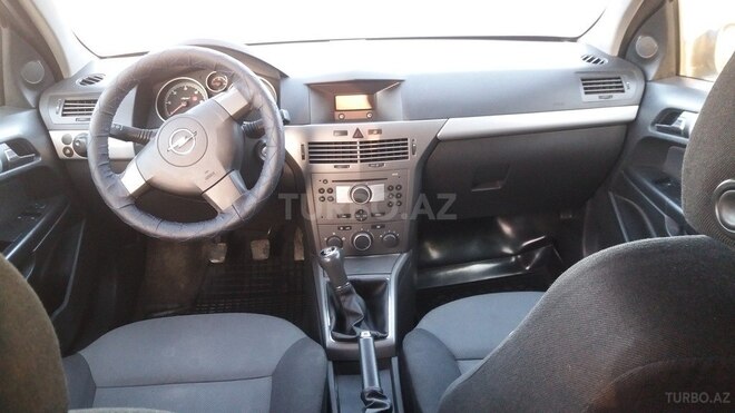 Opel Astra 2006, 224,000 km - 1.3 l - Bakı