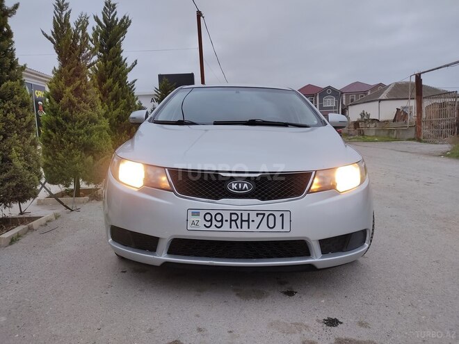 Kia Cerato 2010, 218,871 km - 2.0 l - Bakı