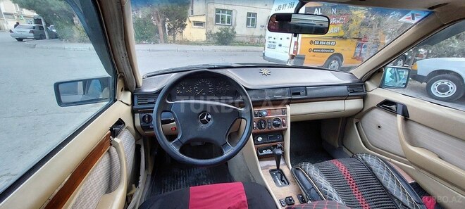Mercedes E 250 1990, 250,000 km - 2.5 л - Bakı