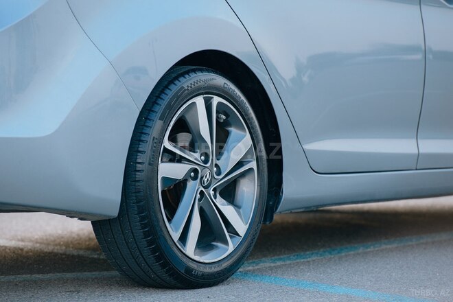 Hyundai Elantra 2015, 119,091 km - 1.8 l - Bakı