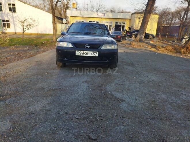 Opel Vectra 1996, 425,852 km - 2.0 l - Zaqatala