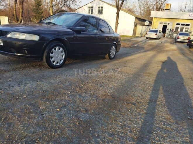Opel Vectra 1996, 425,852 km - 2.0 l - Zaqatala
