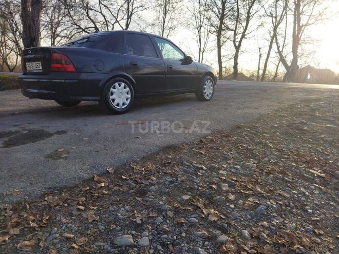 Opel Vectra 1996, 425,852 km - 2.0 l - Zaqatala