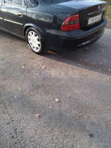 Opel Vectra 1996, 425,852 km - 2.0 l - Zaqatala
