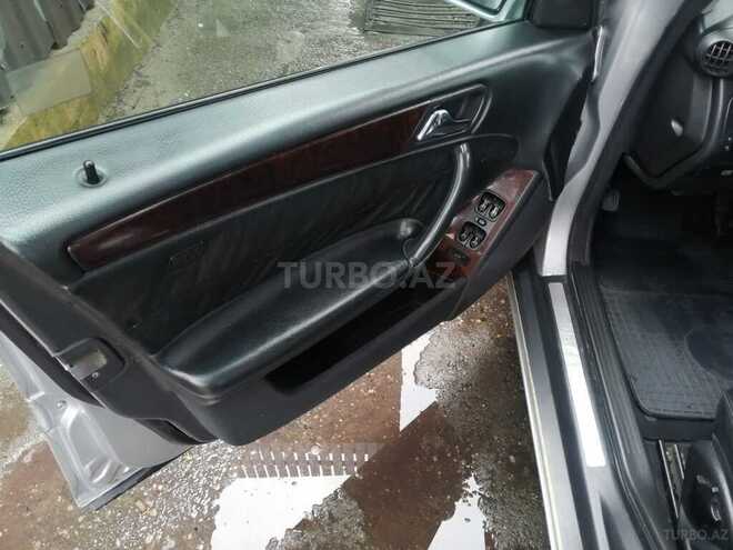 Mercedes C 240 2000, 248,000 km - 2.6 l - Bakı
