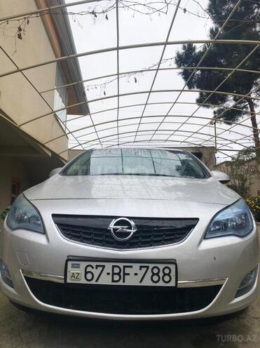 Opel Astra 2011, 173,217 km - 1.6 l - Bakı