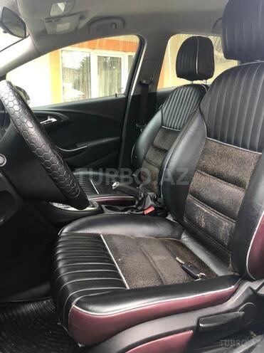 Opel Astra 2011, 173,217 km - 1.6 l - Bakı