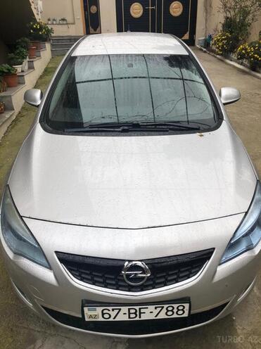 Opel Astra 2011, 173,217 km - 1.6 l - Bakı