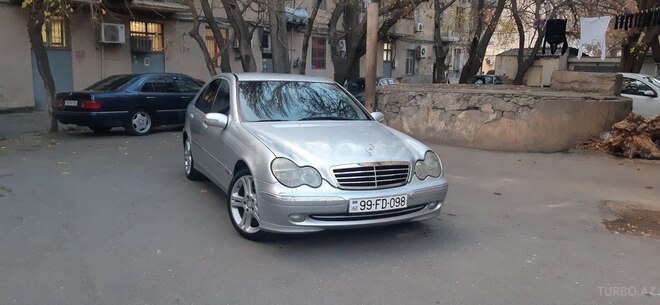 Mercedes C 180 2001, 368,000 km - 2.0 l - Bakı