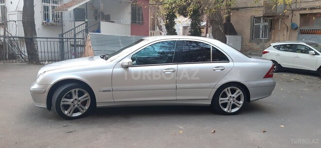 Mercedes C 180 2001, 368,000 km - 2.0 l - Bakı