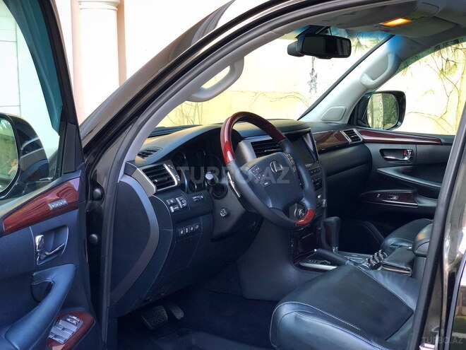 Lexus LX 570 2012, 130,511 km - 5.7 л - Bakı
