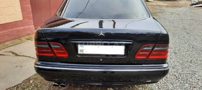 Mercedes E 280 2000, 336,000 km - 2.8 l - Bakı