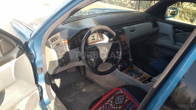 Mercedes E 220 1997, 100,000 km - 2.2 l - Gəncə