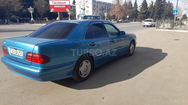 Mercedes E 220 1997, 100,000 km - 2.2 l - Gəncə