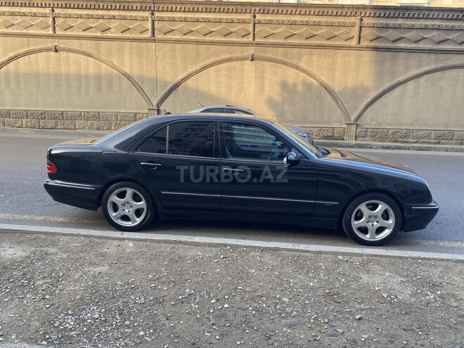 Mercedes E 320 2000, 285,000 km - 3.2 л - Bakı